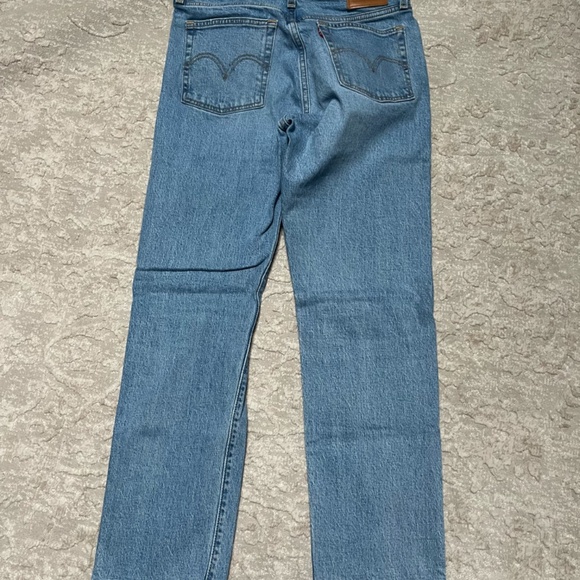 Light Washed Denim - Picture 4 of 4